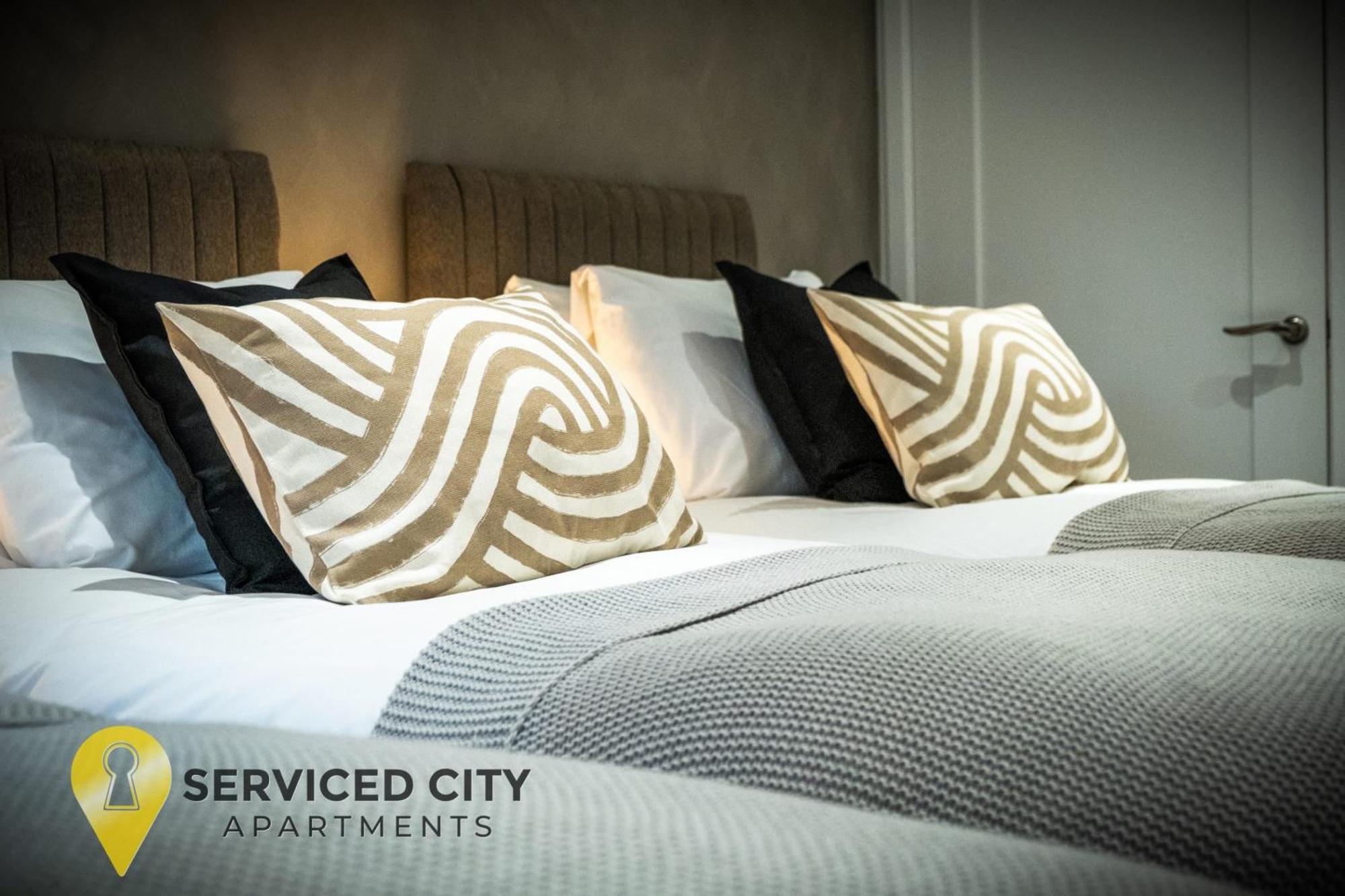 Sca-arden House 10min To Nec Sleeps 6 Parks 2 Vans Сasa de vacaciones Coventry