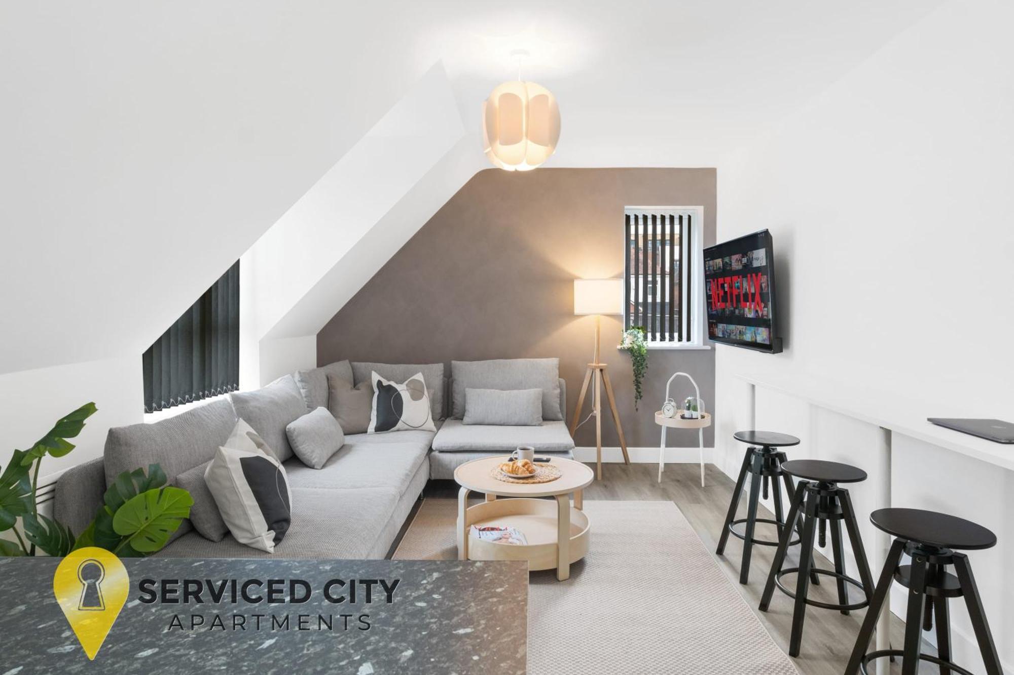 Сasa de vacaciones Sca-arden House 10min To Nec Sleeps 6 Parks 2 Vans Coventry